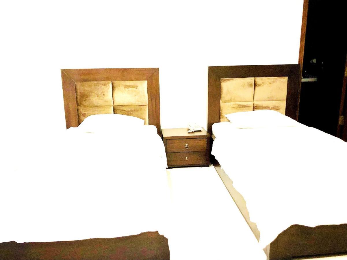 Jade Dragon Hotel Dha Lahore Exterior foto